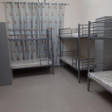 Decent Boys Hostel In Center Of Bur Dubai Next To Burjuman Metro Station With All Free Facilities Kültér fotó