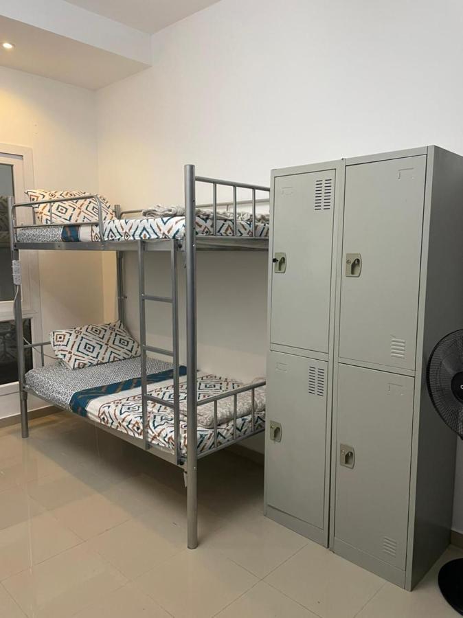 Decent Boys Hostel In Center Of Bur Dubai Next To Burjuman Metro Station With All Free Facilities Kültér fotó