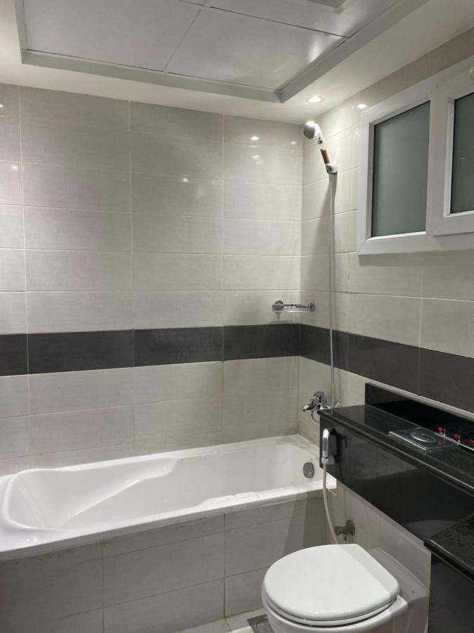 Decent Boys Hostel In Center Of Bur Dubai Next To Burjuman Metro Station With All Free Facilities Kültér fotó